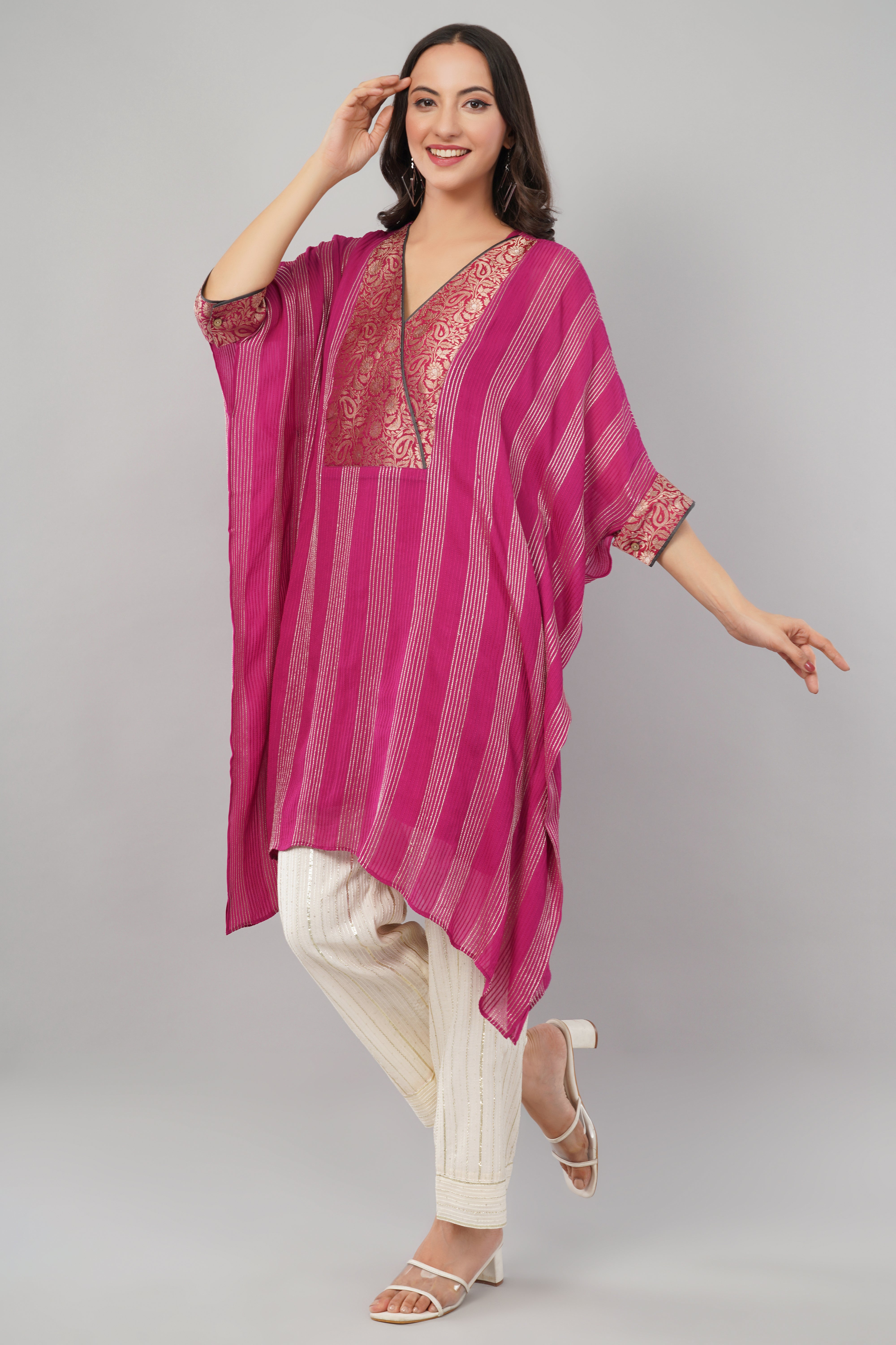 Brocade Zari Kaftan - Pink