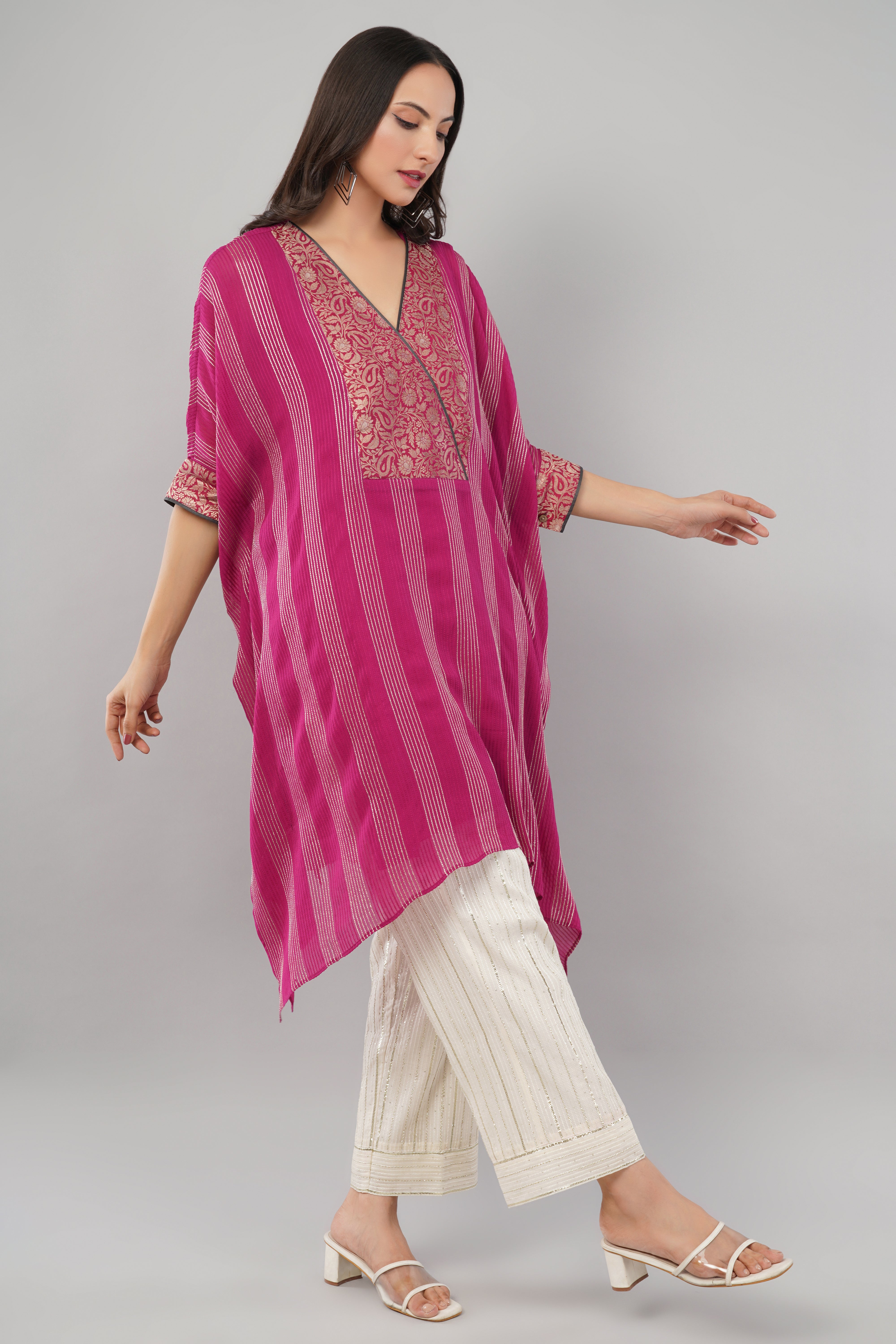Brocade Zari Kaftan - Pink